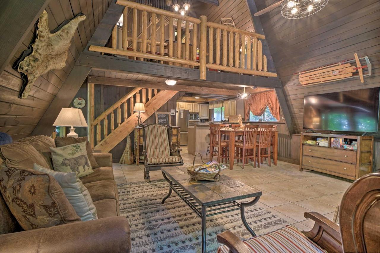 Snuggle Inn In The Heart Of Chalet Village! Gatlinburg Exterior foto